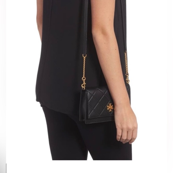 NWOT Tory Burch Black Quilted Crossbody Bag - Picture 4 of 16